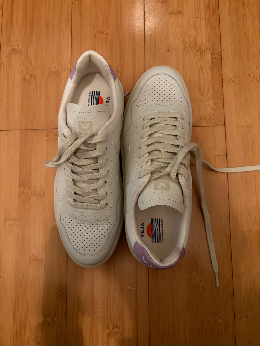 Veja V-90 White Sneakers With Lavender Heel Tab — image 2 of 6